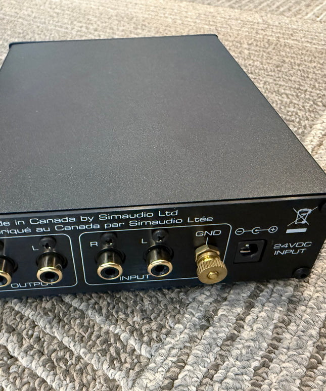 MOON by SIMAUDIO 110LP v2 Phono Preamplifier