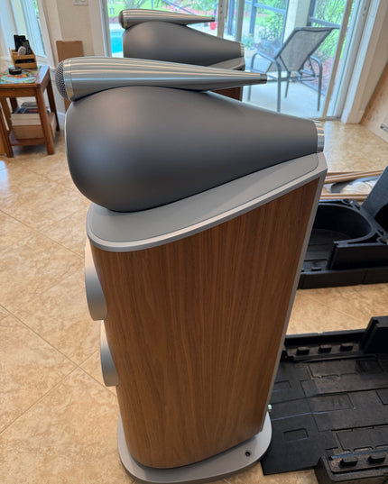 B&W (Bowers & Wilkins) 803 D4