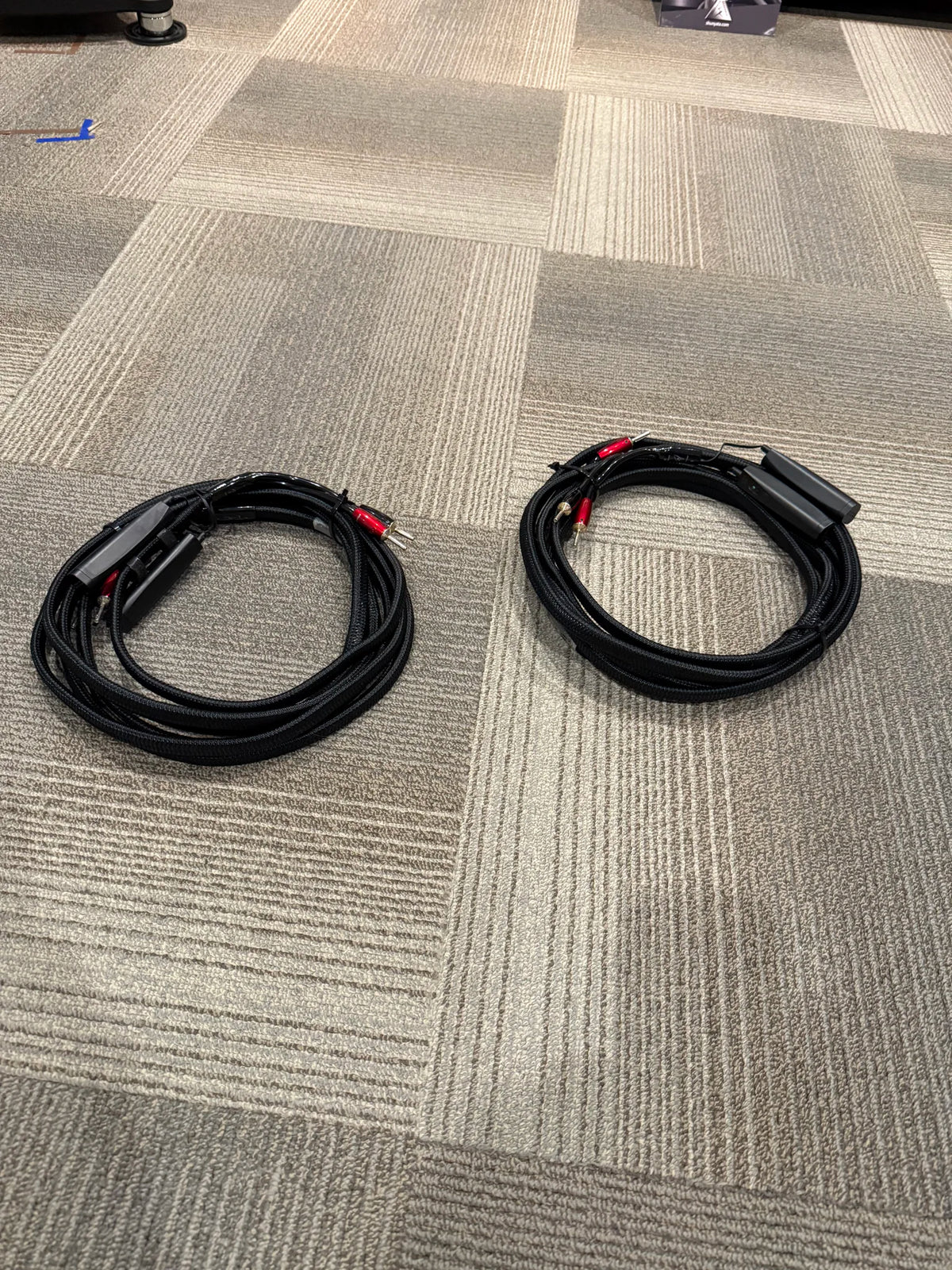 AudioQuest Rocket 88 16ft 72v DBS Banana Plugs Speaker Cables