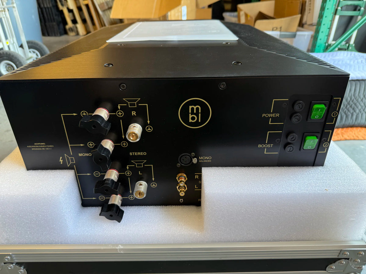 MBL 9008A Monoblock Amplifiers (Pair, Black and Gold) - MBL 9008 A