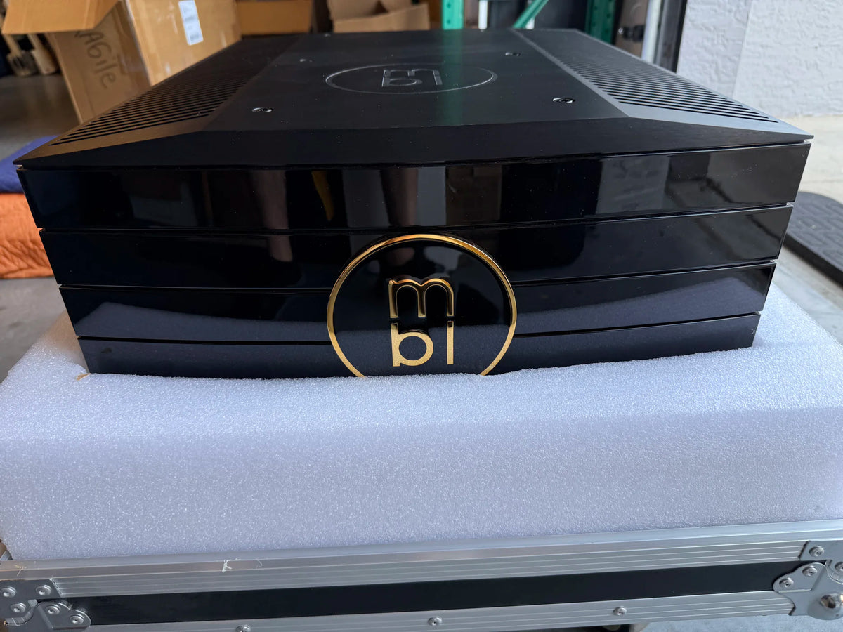 MBL 9008A Monoblock Amplifiers (Pair, Black and Gold) - MBL 9008 A