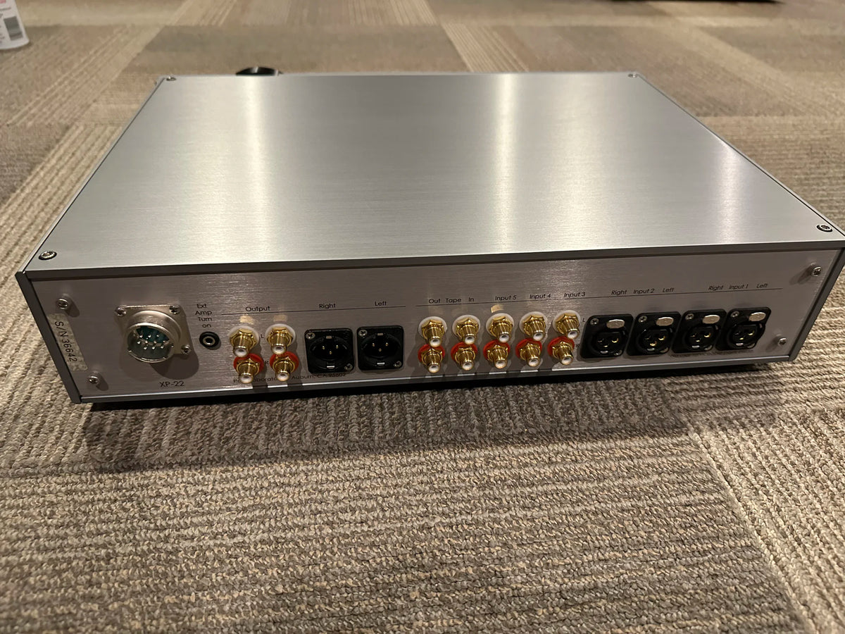 Pass Labs XP-22 Preamplifier (Silver)